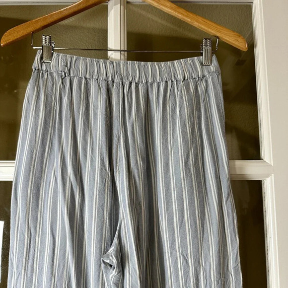 AMERICAN EAGLE Cropped Striped Flowy Wide Legs - XS - Picture 6 of 8
